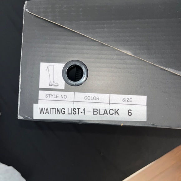 Knee Boots Black - Picture 2 of 5